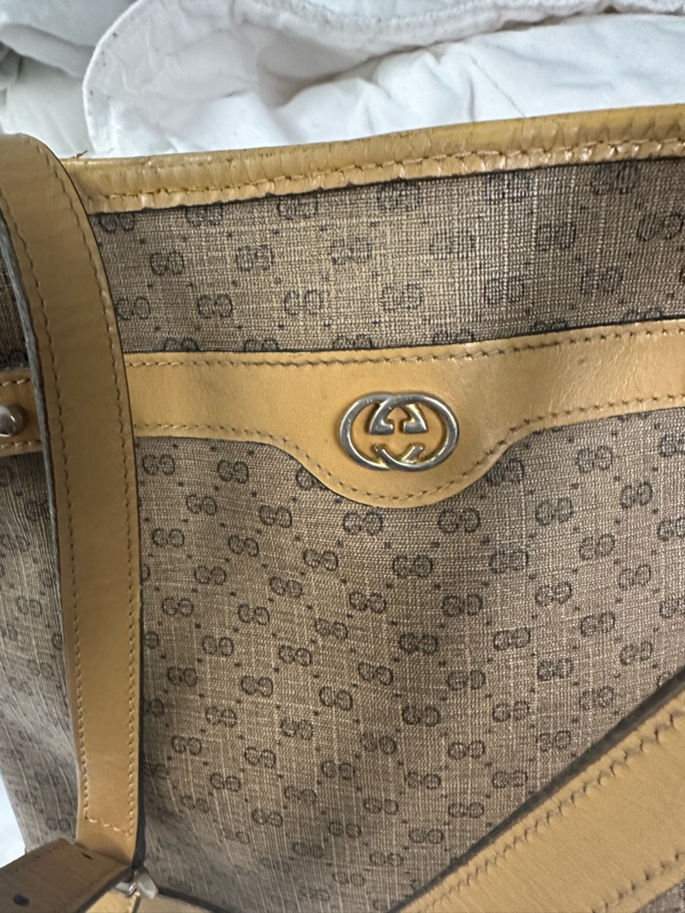 Gucci Yellow and Tan Monogram Shoulder Bag - Picture 11 of 12